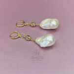 orecchini pendenti perle scaramazze barocche naturali