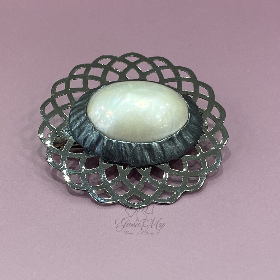 spilla bijoux con perla mabè naturale artigianale