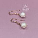 Piccoli orecchini perla a goccia argento rosa