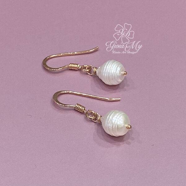 Piccoli orecchini perla a goccia argento rosa