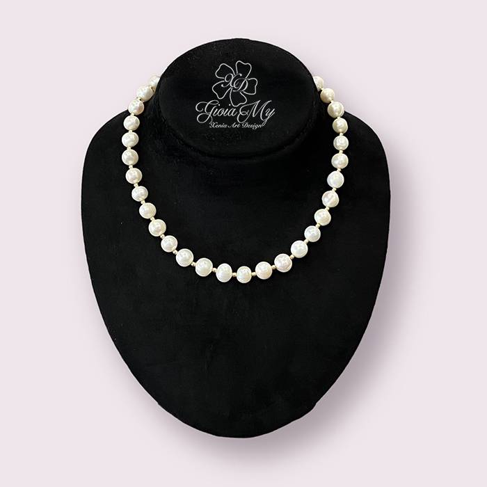 Collana elegante con perle grandi naturali di tendenza