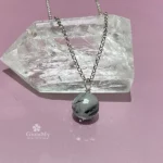 Ciondolo unico fine e alla moda con quarzo tormalinato naturale in argento