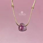 Ciondolo con pietra di fluorite multicolore naturale con corda