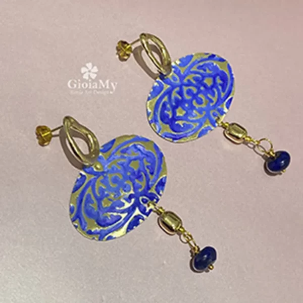 Orecchini blu artigianali vistosi con lapis naturale