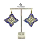 Orecchini vistosi blu bianchi con intrecci dorati