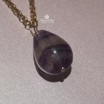 Ciondolo raffinato e sottile con fluorite viola in argento oro rosa