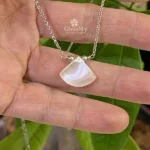 Girocollo cristalloterapia con selenite naturale in argento 925