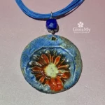 Collana Raku con lapislazzuli fiore rosso blu