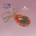 Idea regalo per donna a goccia di raku rossa con oro