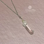 Sottile ciondolo Cristallo di Rocca grezzo in argento 925